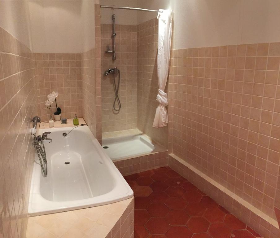 La Bellonette Marseillan  Habitación foto